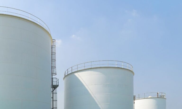Why You Should Use a Liner in Water Tanks